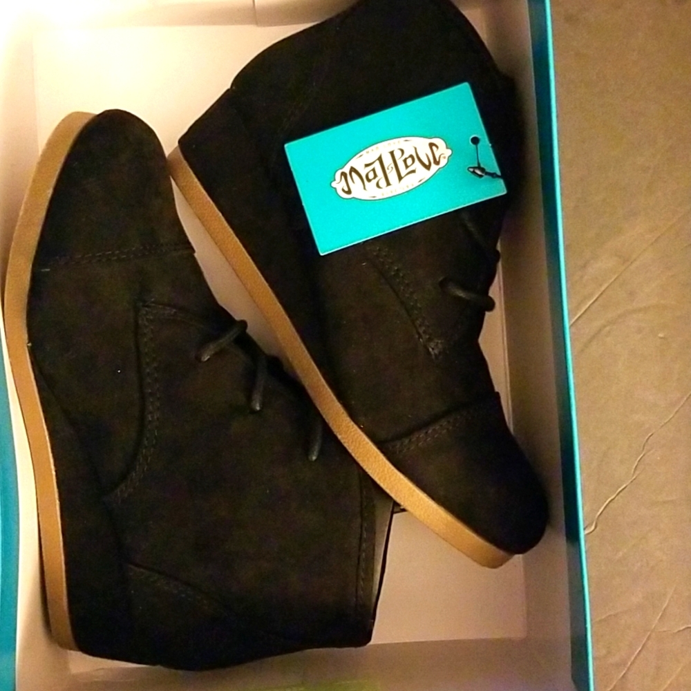 NWT Mad Love Girl's Shelby BLACK Wedge Boots Size 13